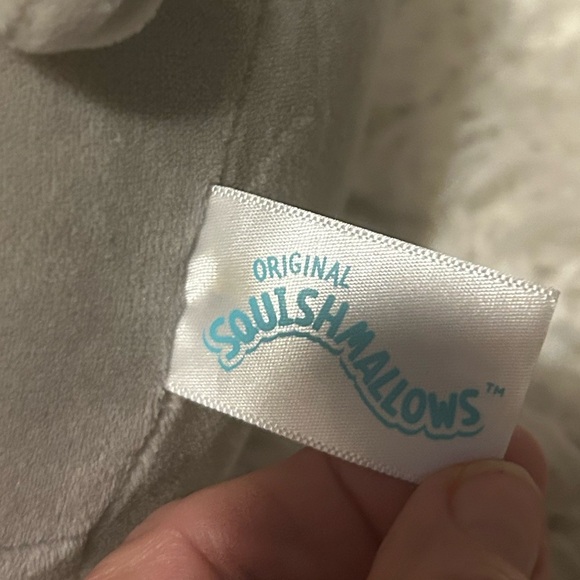 Blake the Bunny Easter/Spring 8 inch with Pattern Tummy Squishmallow 50% off w♥️ - Picture 3 of 4